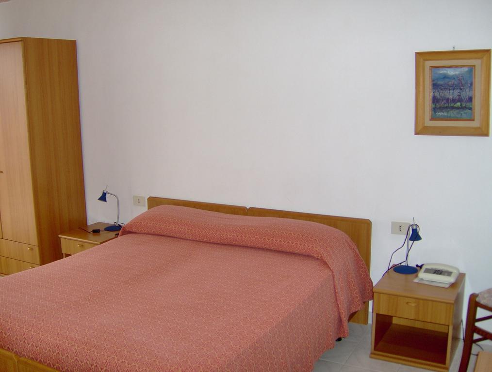 Hotel Svizzero Sangineto Quarto foto